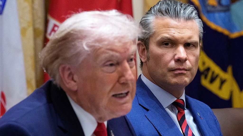 Prezydent USA Donald Trump i sekretarz obrony Pete Hegseth