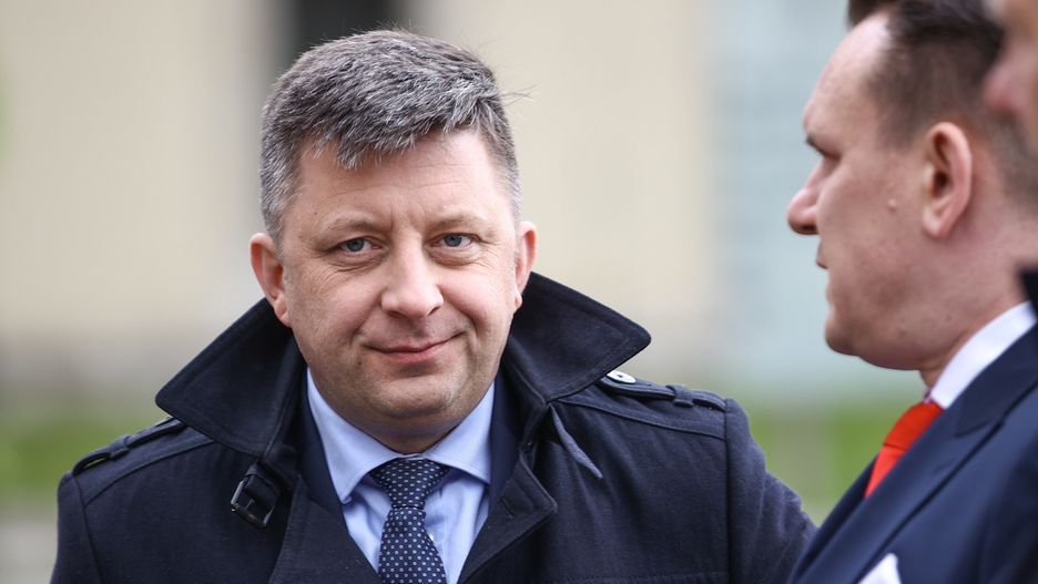 Nowe ustalenia ws. afery mailowej. Trzy osoby usłyszały zarzuty