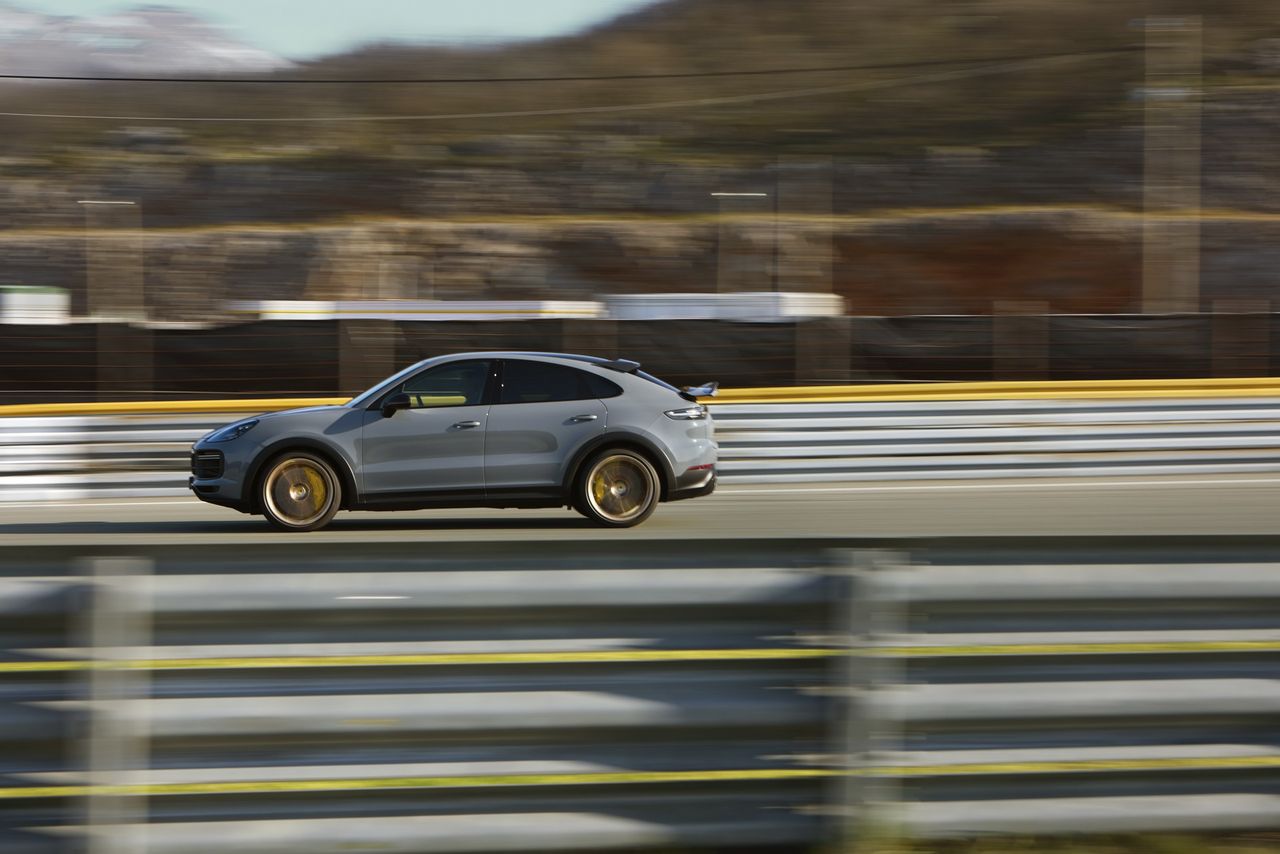 Porsche Cayenne Turbo GT