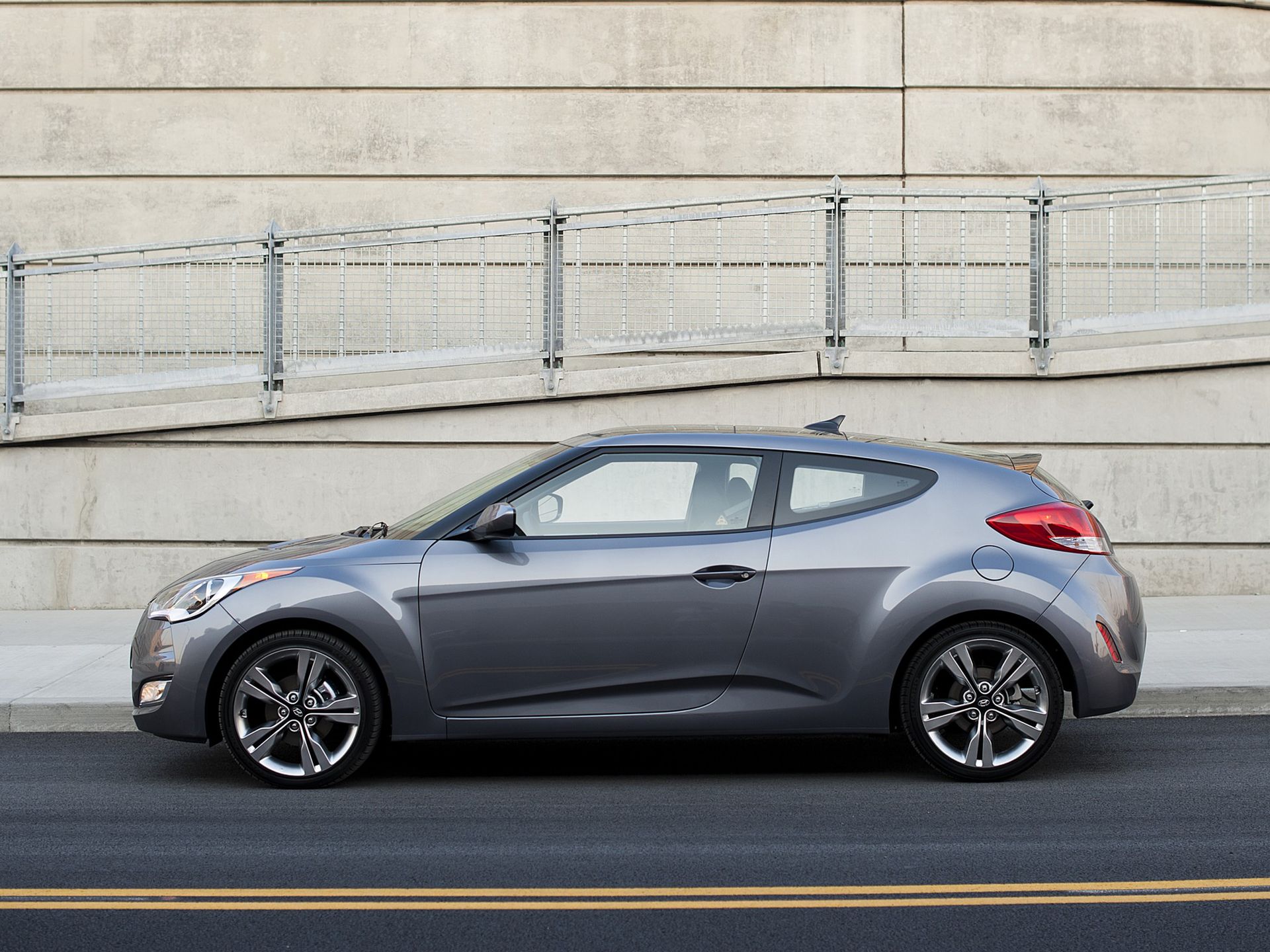 Hyundai Veloster 2
