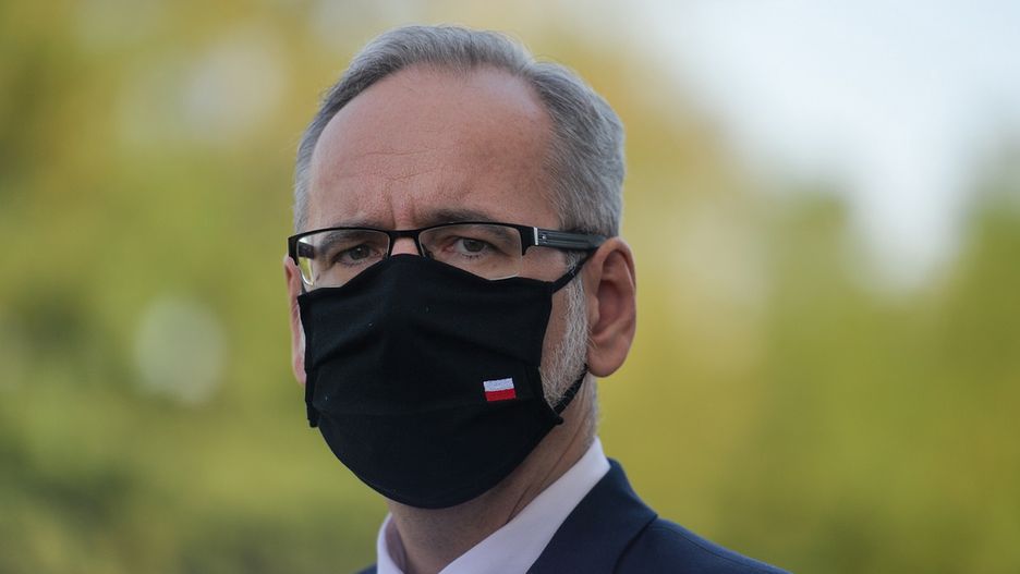 Nowe obostrzenia będą dotyczyć maseczek? Niedzielski stawia sprawę jasno