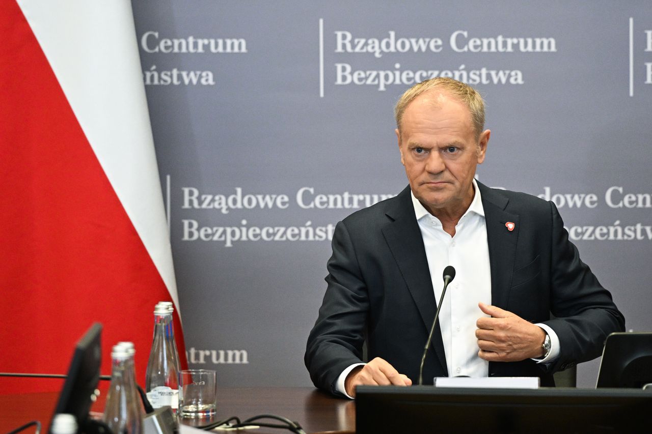 "Skrajny cynizm". Tusk odpowiada na zarzuty ws. interwencji u Nawrockich