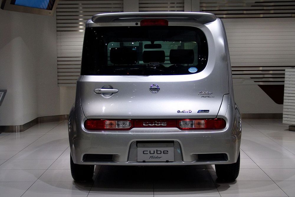 Nissan Cube 2