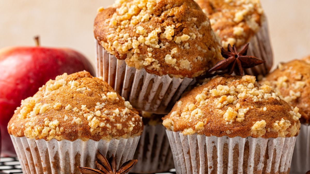 Proste i pyszne babeczki szarlotkowe