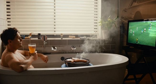 Planeta spełnionych męskich potrzeb w reklamach piwa Warka (wideo)