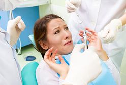 Koszmar w gabinecie stomatologicznym. Dentystka usunęła pacjentce 22 zdrowe zęby