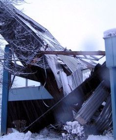 Zawalił się dach lodowiska w Niemczech