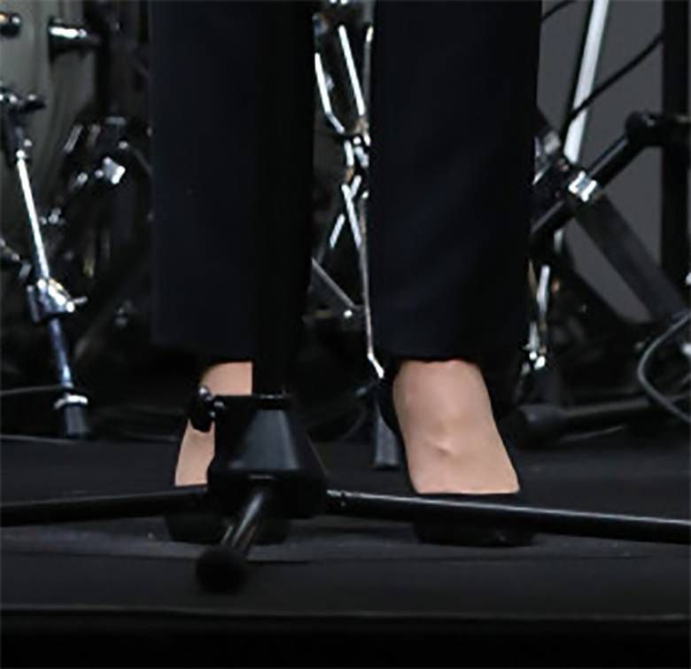 Agata Duda, buty na obcasach - Gala Banków Żywności