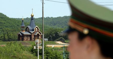 Koronawirus. Chiny zamykają granicę w mieście, które leży obok Rosji