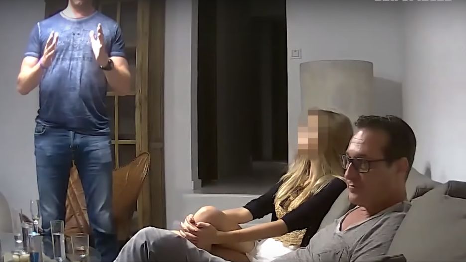 Heinz-Christian Strache i "Alona" podczas spotkania na Ibizie