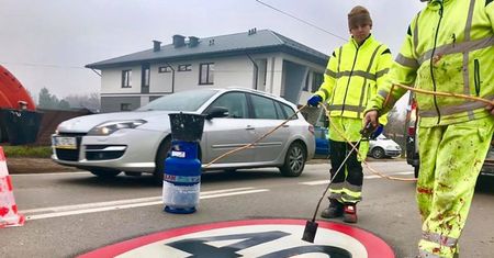 Prywatny fotoradar pod przedszkolem zadziałał. Wielkie zwycięstwo rodziców