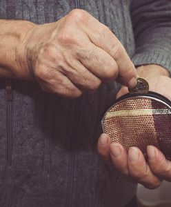 13. emerytura. Nowe świadczenie nie liczy się do dochodu, emeryci nie stracą zasiłków