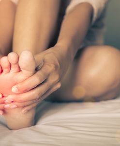 Relaksujący i regenerujący masaż stóp - jak zrobić masaż?