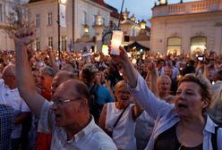 Policja użyła gazu pod Pałacem Prezydenckim. Brudziński dziękuje za profesjonalizm