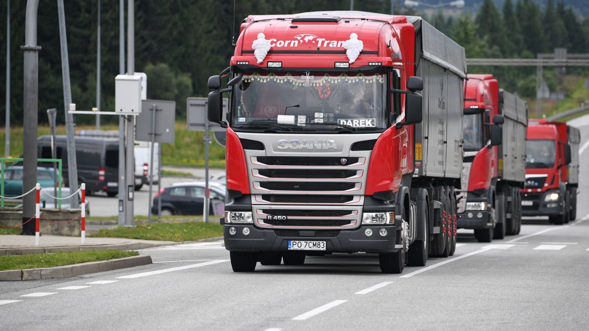 Przejście graniczne między Polską a Słowacją w Barwinku.