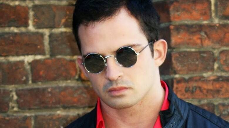 Artur Dworowski
Fotografia: screen z kaluarfashion.blogspot.com