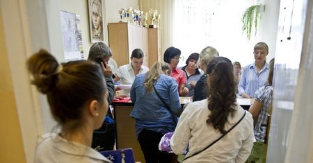 Ostatni dzwonek dla uczniów. Do dobrego liceum teraz trudniej się dostać niż na prestiżowe studia