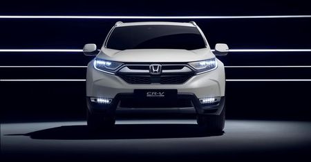 Honda CR-V zmienia wygląd i ma niespodziankę pod maską