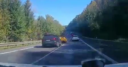 Polacy doprowadzili do tragedii na Słowacji. Ścigali się porsche i ferrari
