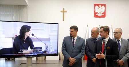 Reprywatyzacja w Warszawie. Komisja: Marek M. ma zwrócić ponad 10 mln zł za kamienice w pobliżu placu Zamkowego