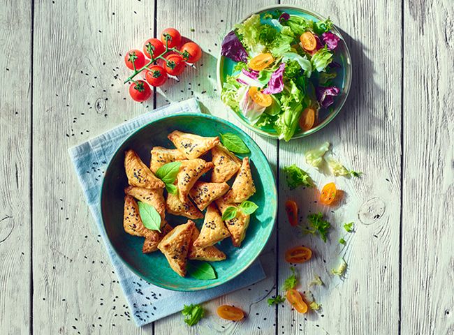 Pierożki francuskie nadziewane makrelą