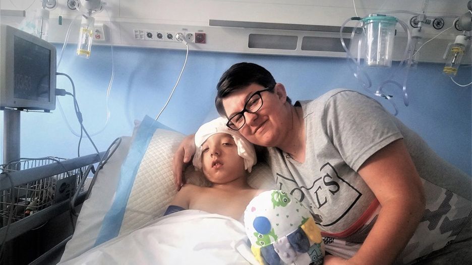 Olsztyn. 8-letnia Weronika przeszła skomplikowaną operację