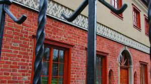 Majątek kurii jest pilnie strzeżony