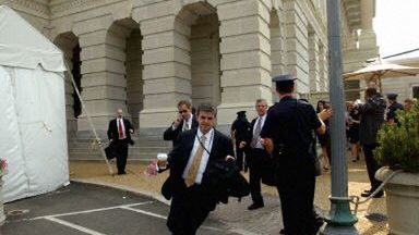 Ucieczka z budynków Kapitolu