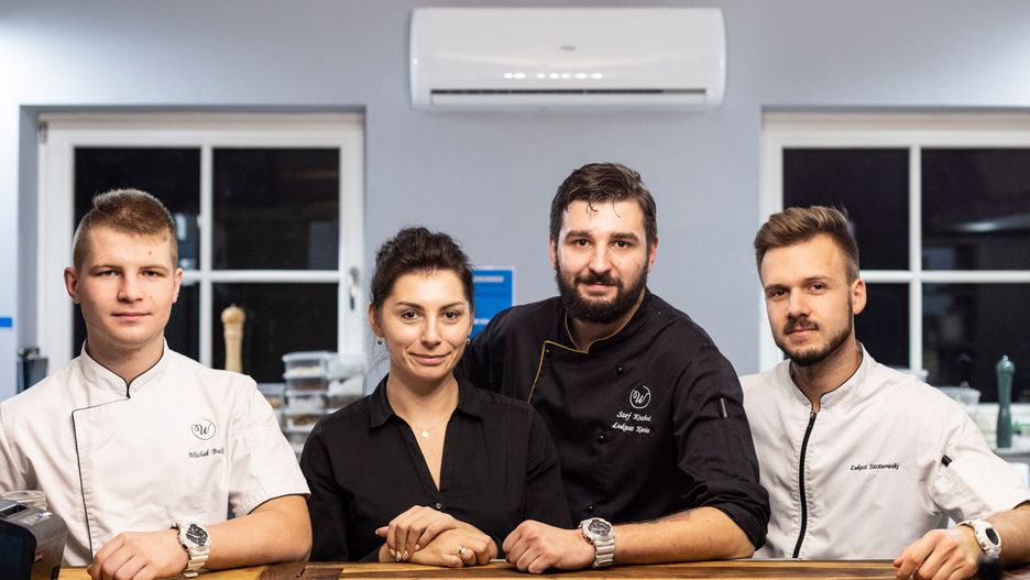 Restauracja Weranda. Sami pieką chleb i hodują zioła w ogródku