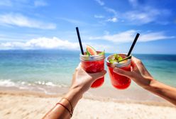 Niemal połowa Polaków pracuje w trakcie urlopu