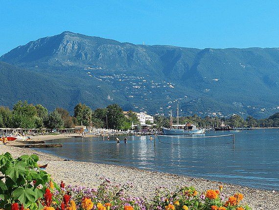 Plaża przy hotelu Magna Graecia na Korfu 