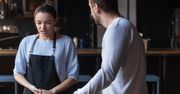 Właściciel restauracji narzeka na młodych ludzi. Zarzuca im coś strasznego