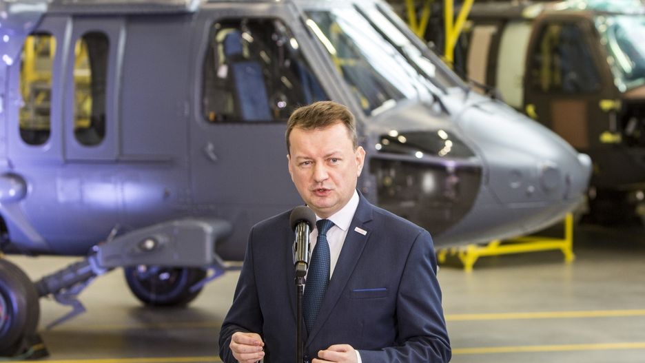 Mariusz Błaszczak zdradził, że do grudnia w polskiej armii będą latać Black Hawki