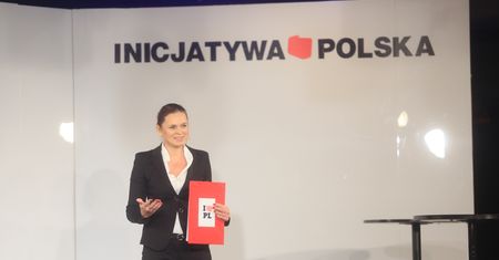 Nowacka w "Wyborczej" narzeka na lenistwo opozycji. Sama wyjechała na ferie