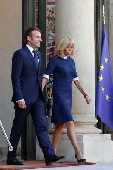 Brigitte Macron i Emmanuel Macron na spotkaniu dyplomatycznym