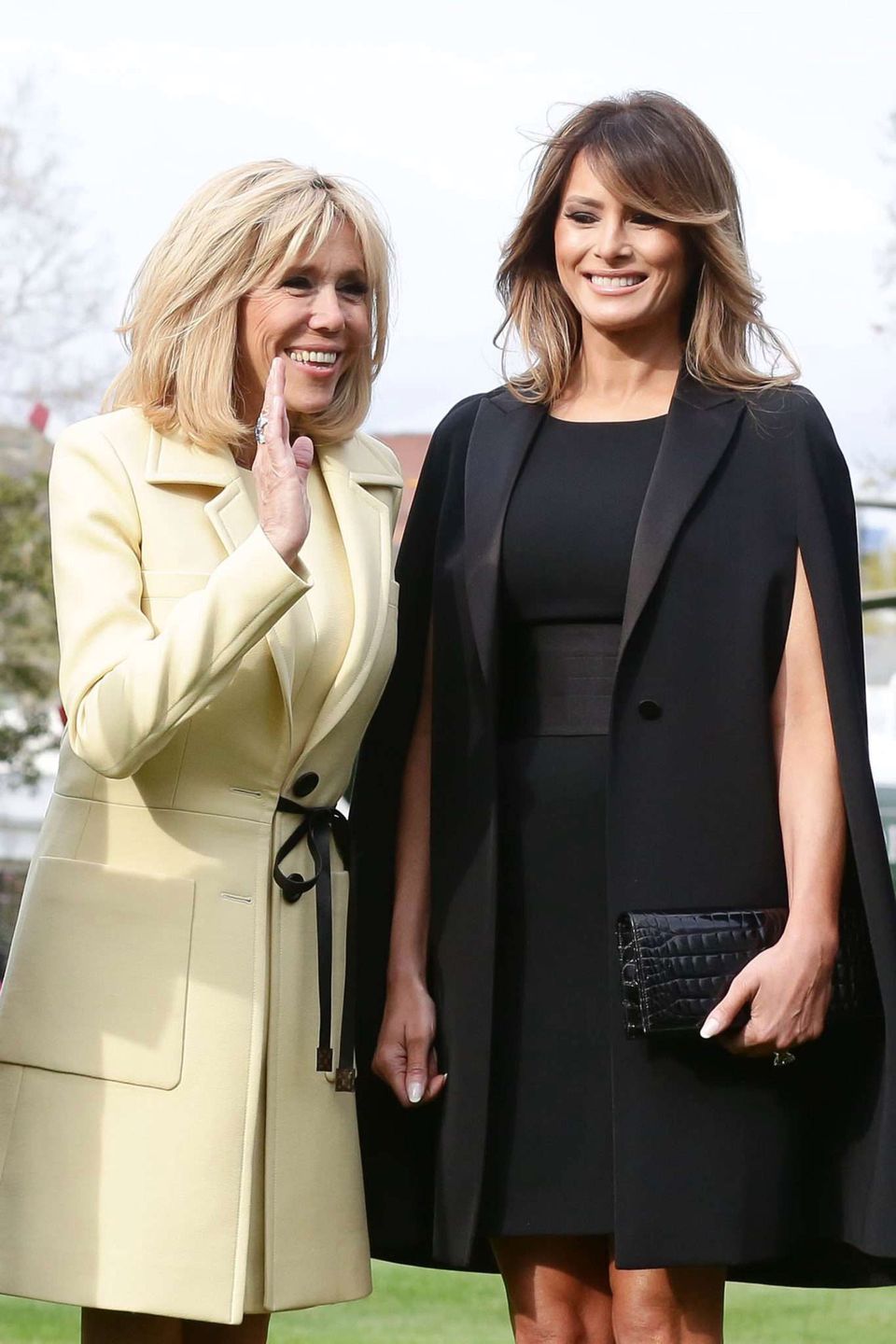 Brigitte Macron i Emmanuel oraz Melania i Donald Trump w Nowym Jorku sadzą drzewa