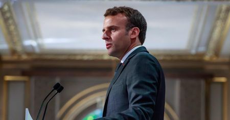 Notre Dame. Emmanuel Macron zaprasza papieża Franciszka do Paryża