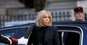 Brigitte Macron w płaszczowej sukience. To ulubiony krój Melanii Trump