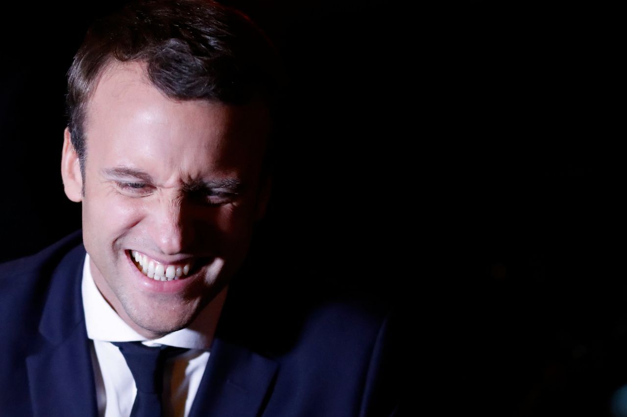 Macron pozostaje przy swoim. Znów wymienia Kaczyńskiego w towarzystwie Le Pen i Putina