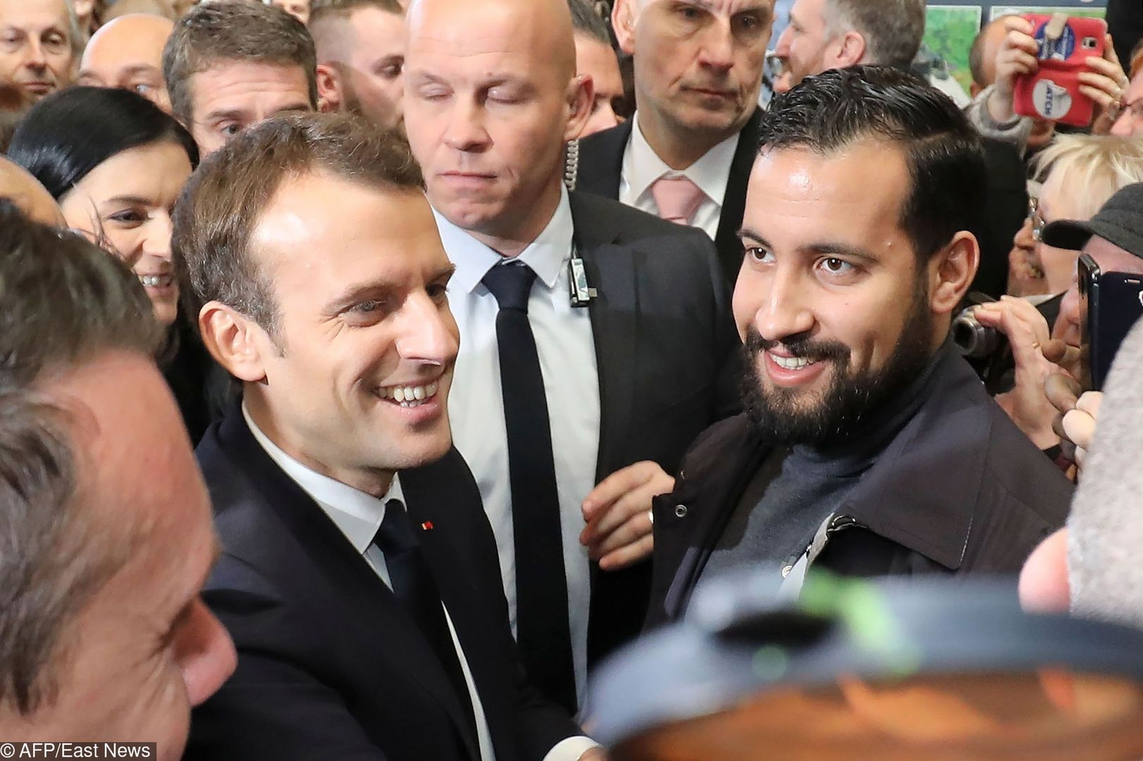 Emmanuel Macron i Alexandre Benalla - takie obrazki należą już do przeszłości