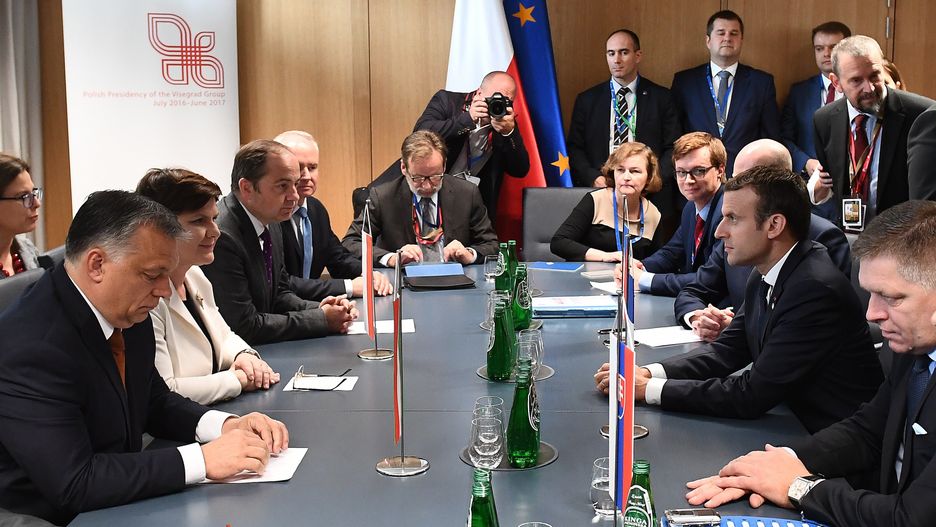 Premier nie pozostała obojętna na słowa Macrona