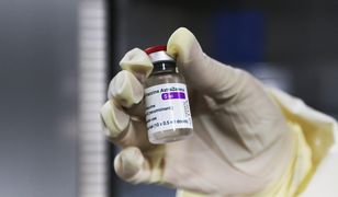 Szczepionka AstraZeneca znów w ogniu krytyki. Jasne stanowisko Ministerstwa Zdrowia