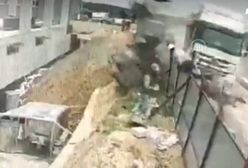 Ciężarówka wjechała w plac budowy. Przerażające nagranie z Turcji
