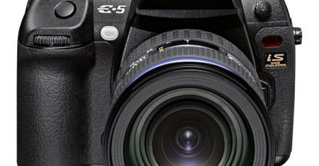 Olympus E-5 - długo oczekiwany profesjonalny korpus 4/3 [wideo]