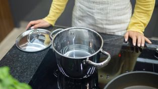 Już nie indukcja. To rozwiązanie coraz częściej trafia do polskich kuchni