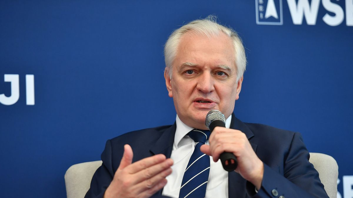 Lublin, 22.04.2021. Wicepremier, minister rozwoju, pracy i technologii Jarosław Gowin podczas Lubelskiego Forum Gospodarczego w Wyższej Szkole Ekonomii i Innowacji w Lublinie, 22 bm. (mr) PAP/Wojtek Jargiło