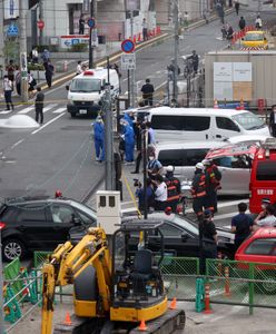 "Barbarzyński akt". Były premier Japonii Shinzo Abe został postrzelony