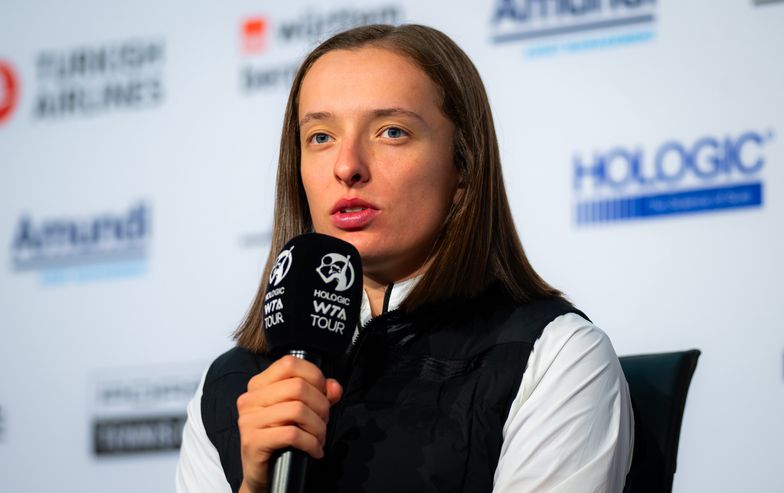STUTTGART, GERMANY - APRIL 20: Iga Swiatek of Poland talks to the media after losing to Elena Rybakina of Kazakhstan in the semi-final on Day Six of the Porsche Tennis Grand Prix Stuttgart 2024 at Porsche Arena on April 20, 2024 in Stuttgart, Germany (Photo by Robert Prange/Getty Images)