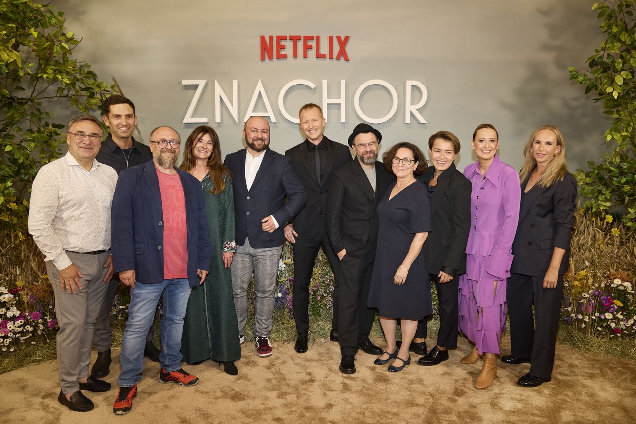 Twórcy "Znachora" z ekipą Netflixa na oficjalnej premierze filmu