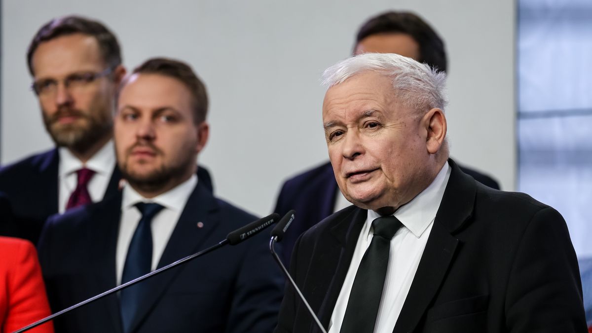 Jaroslaw Kaczynski, the leader of the Law and Justice political party, gives a press conference in the party headquarters amid chaos created by legal disagreement between the new government of Donald Tusk and the previous government in Warsaw, the capital of Poland, on January 26, 2024. Current government took over the power in Poland on December 13 2023, Taking over from the Law and Justice political party, who has ruled for 8 years. Both sides accuse each other of unconstitutional acts, and de facto two legal systems are present in the country. (Photo by Dominika Zarzycka/NurPhoto via Getty Images)